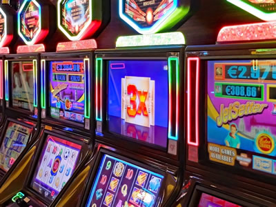 La machine à sous est le jeu le plus aimée des clients des casinos.